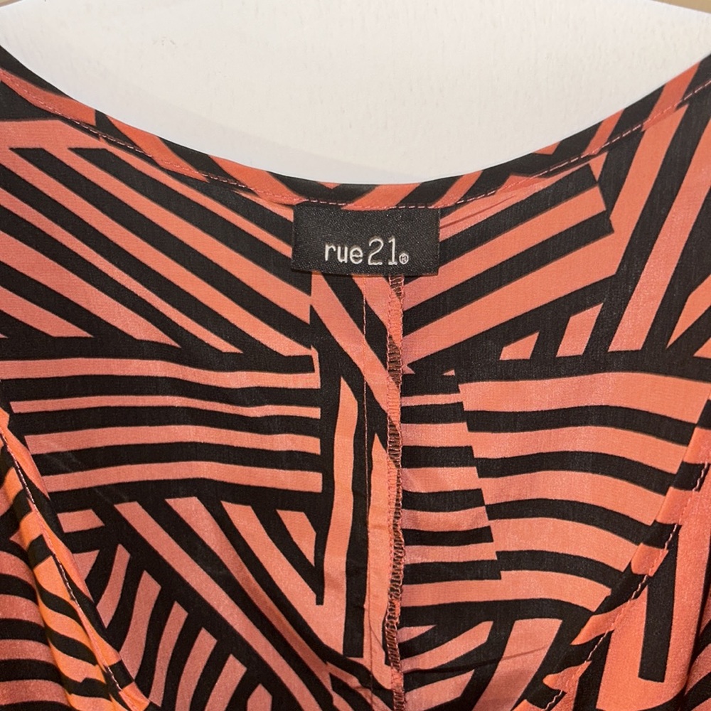 Rue 21 Dress. Size Xl - Picture 3 of 4